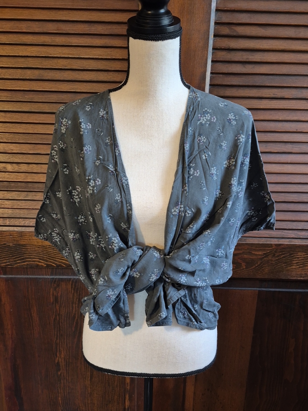 American Eagle Open Front  Top